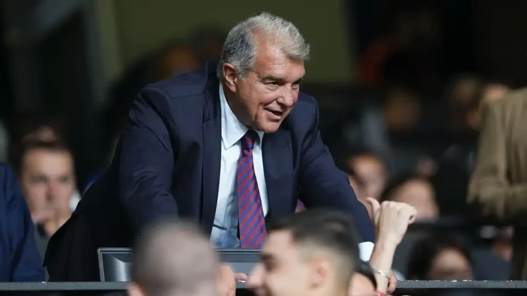 Laporta y el Regreso al Camp Nou: Precios y Política Electoral