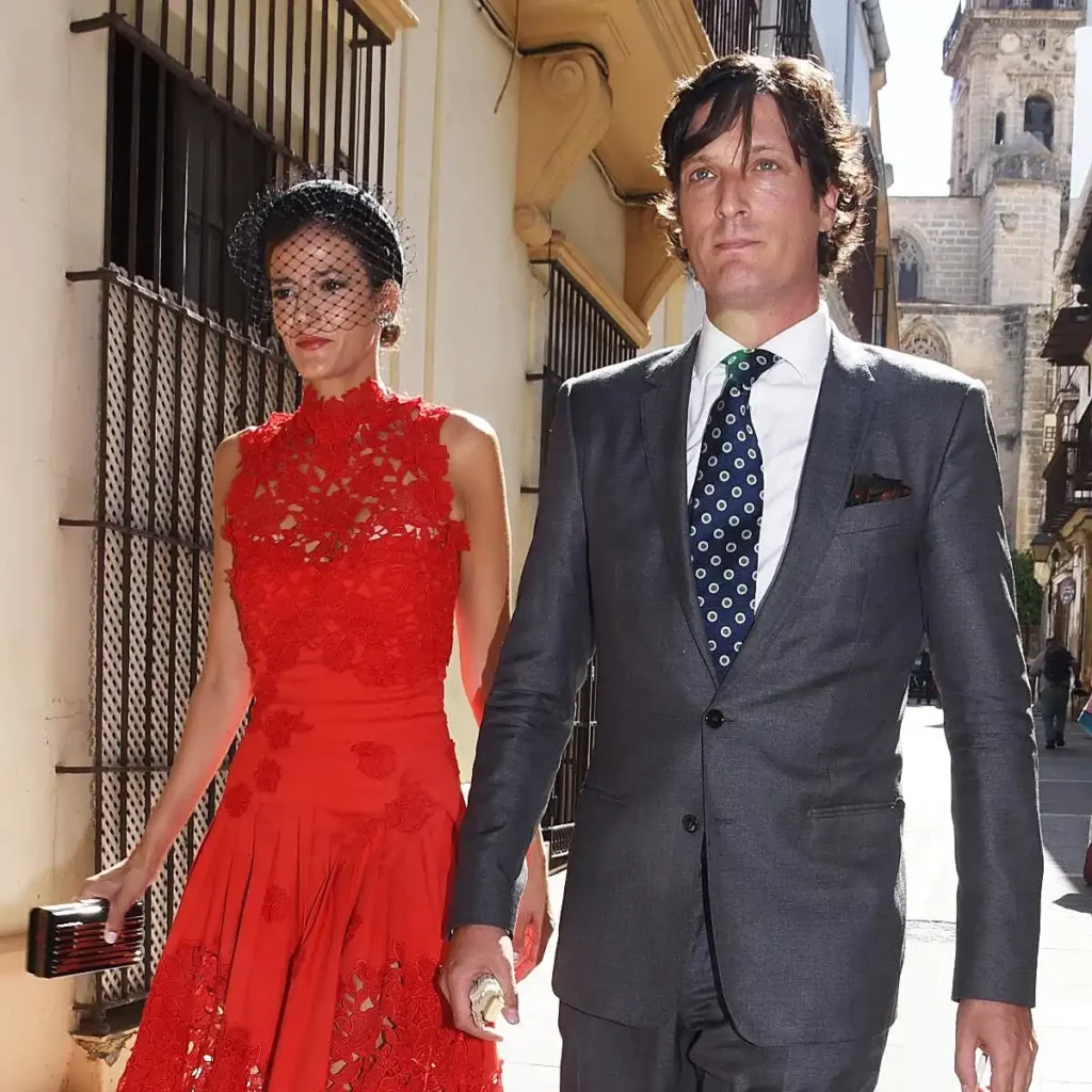 Luis Medina y Clara Caruana: Un Matrimonio Discreto y Aristocrático