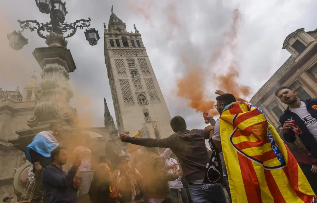Desafíos de Seguridad en la Final de la Copa del Rey y la Feria de Sevilla