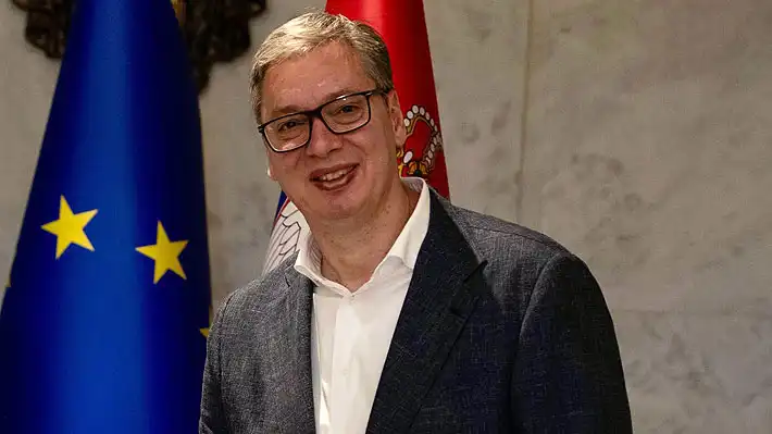 Investigaciones sobre el pasado oscuro del presidente serbio Aleksandar Vucic