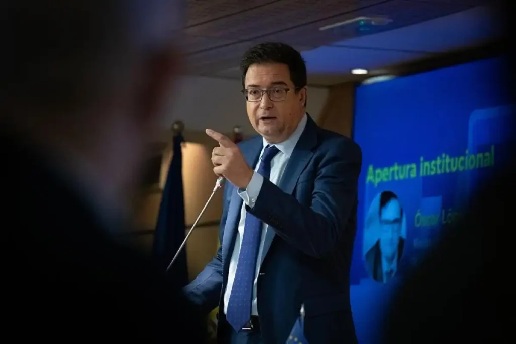 Aumento Salarial para Funcionarios: Claves de la Negociación del Gobierno
