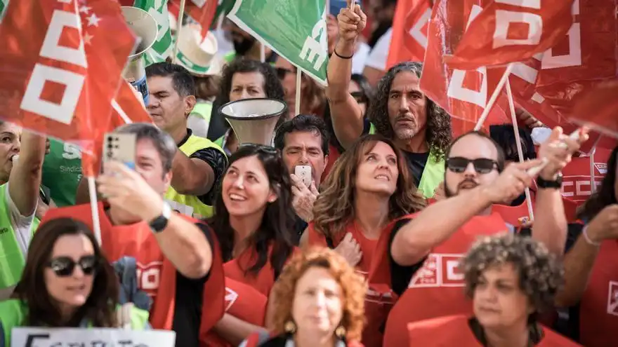 Aumento Salarial Propuesto para Funcionarios: Un Paso Hacia la Recuperación del Poder Adquisitivo