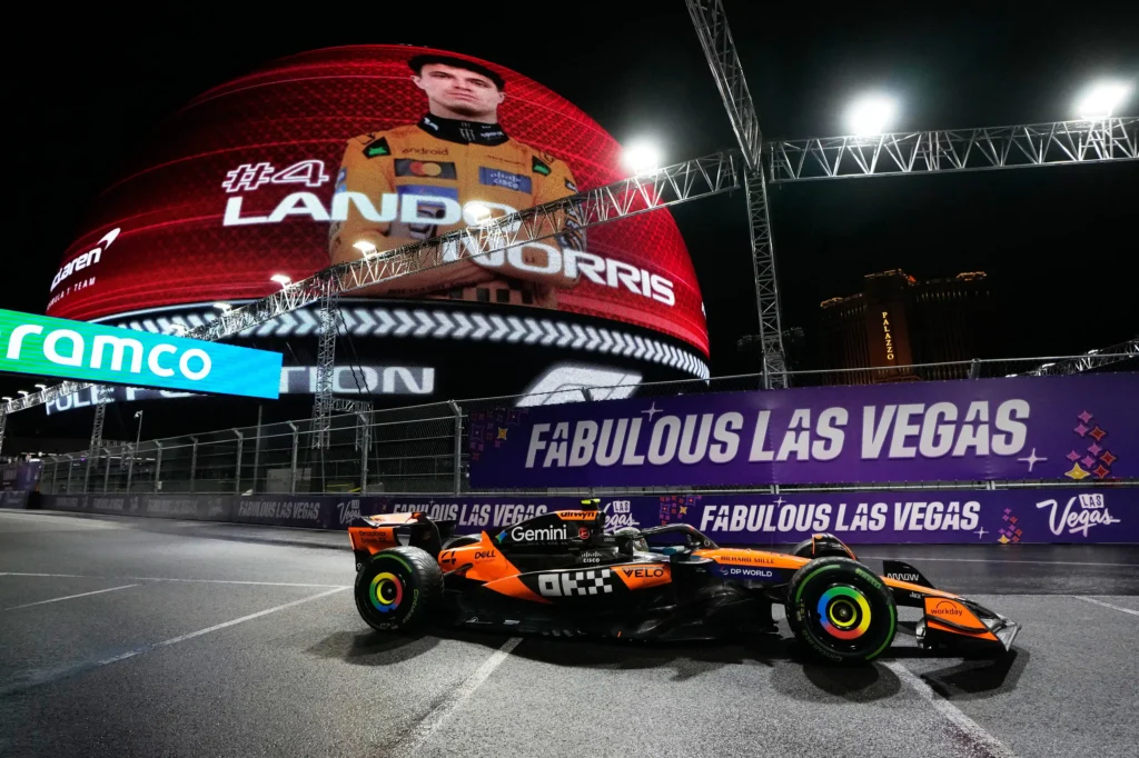Norris Domina la Clasificación en Las Vegas: Sainz y Alonso También Destacan
