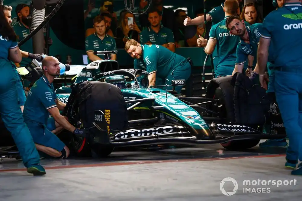 Aston Martin en la cuerda floja: Cambios inminentes en el equipo de F1