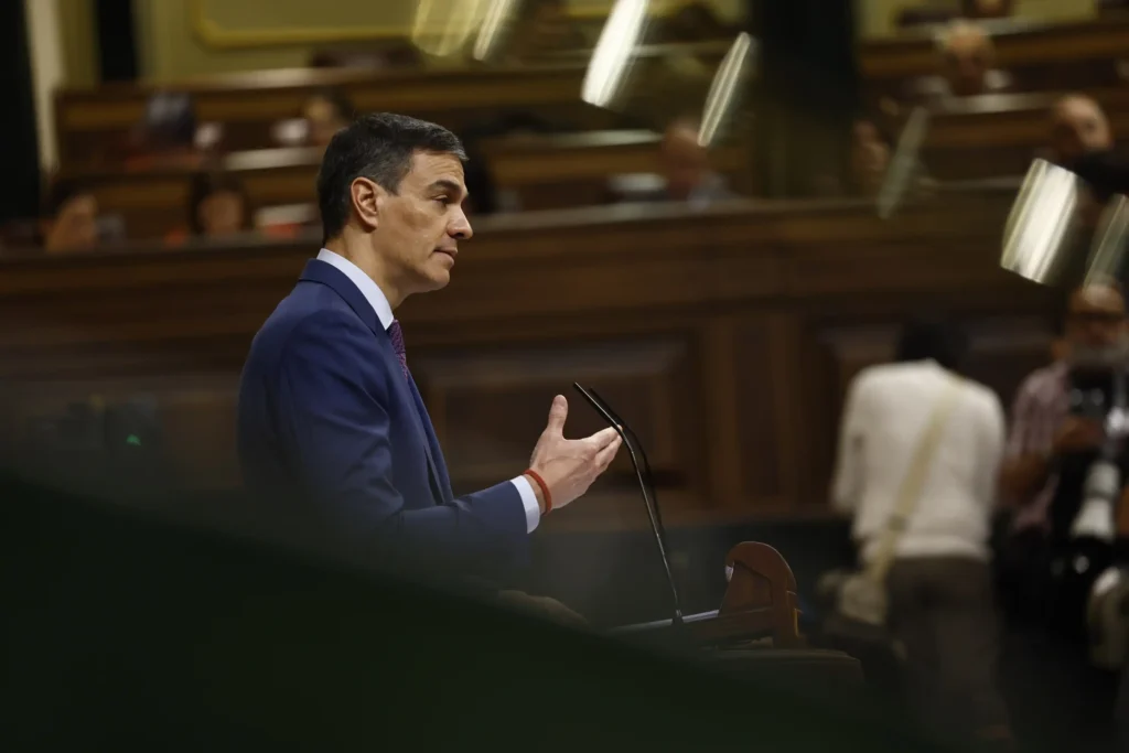Controversias Políticas en España: Reuniones Secretas y Dimisiones en el Gobierno
