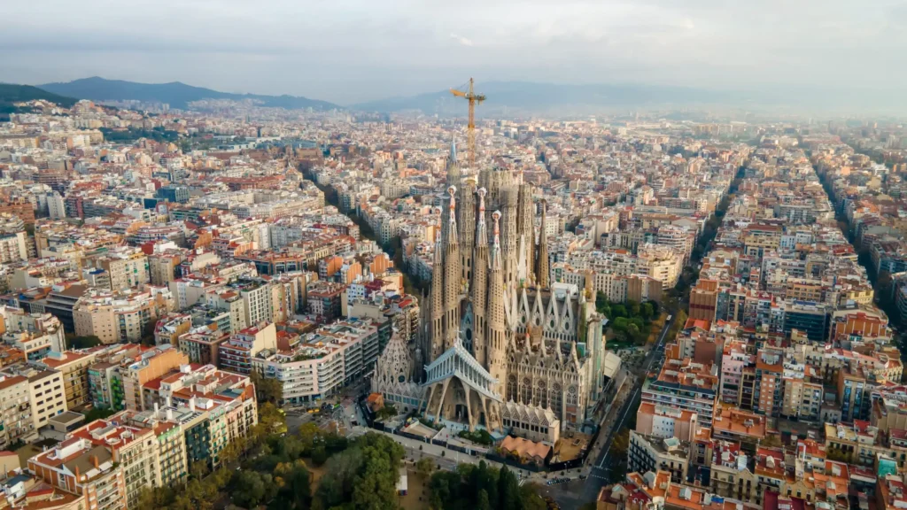 Explorando las múltiples facetas de Barcelona a través de la literatura