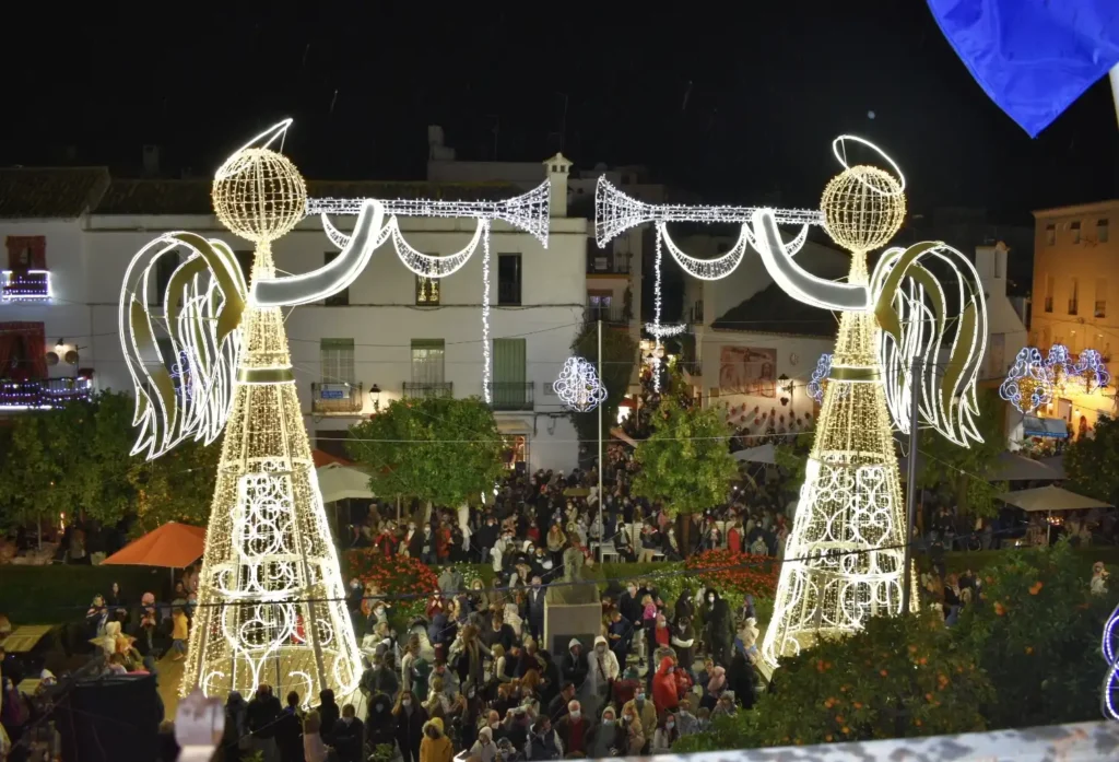 Marbella Celebra la Navidad con un Brillante Encendido de Luces