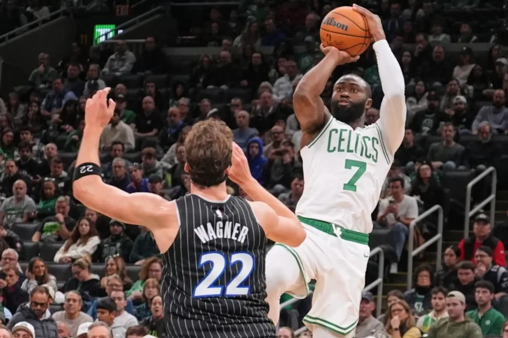 El Resurgir de Hugo González en los Celtics: Un Triunfo Agónico en Cleveland