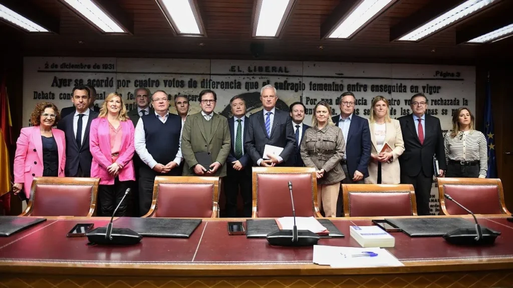 La Comisión Koldo: Un Torbellino Político en el Senado Español