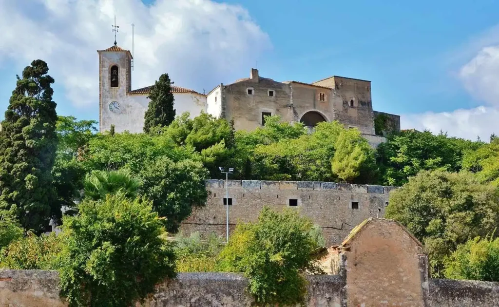 Un Legado Histórico para Canyelles: La Donación del Castillo Medieval