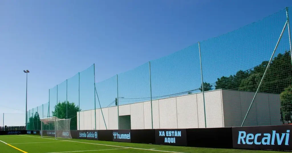 Preparación del Celta para el Desafío en Césped Sintético