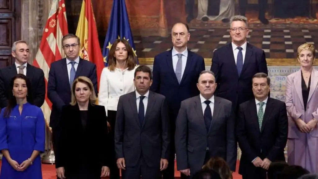 Reestructuración del Gobierno Valenciano: Claves y Mensajes del Nuevo Liderazgo