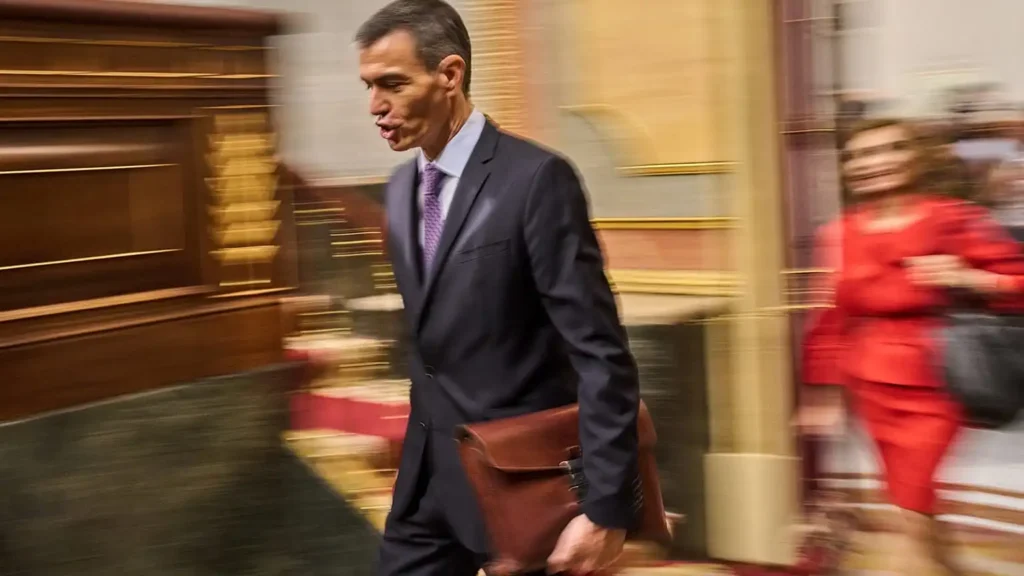 Pedro Sánchez Defiende la Gestión del PSOE ante Críticas por Casos de Acoso