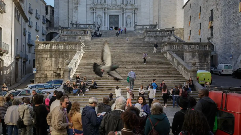 El Debate sobre los Pisos Turísticos en Girona: Propuestas y Desafíos