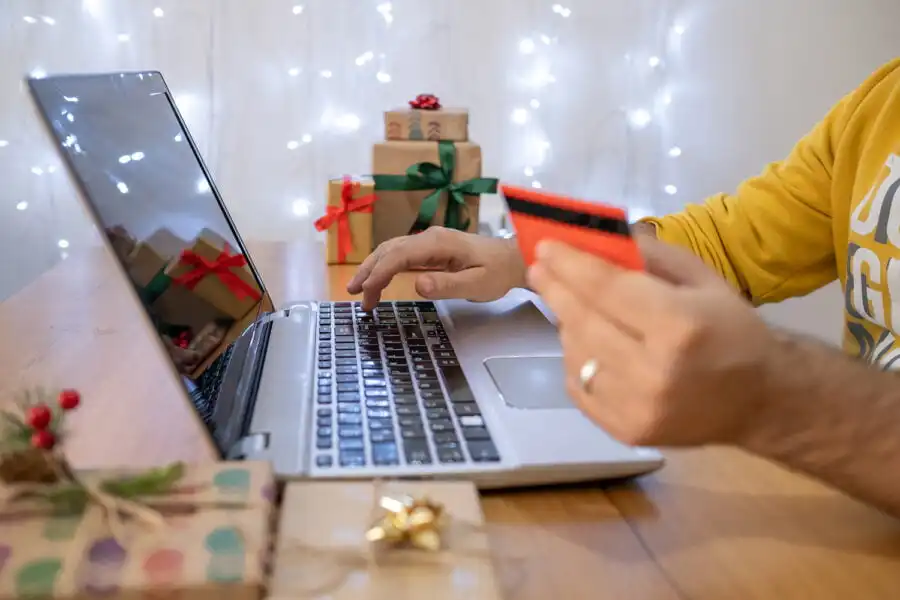 Ciberestafas en Navidad: Cómo Protegerse de los Delincuentes Online