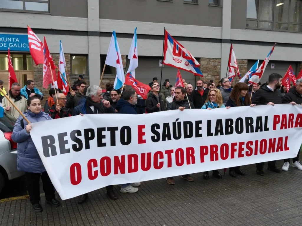 Crisis en el Transporte de A Coruña: Huelga y Negociaciones en el Aire