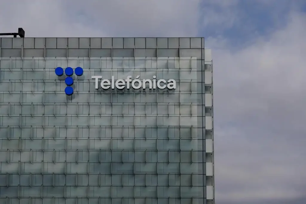 Telefónica y su ERE: Impacto en la plantilla y condiciones de salida