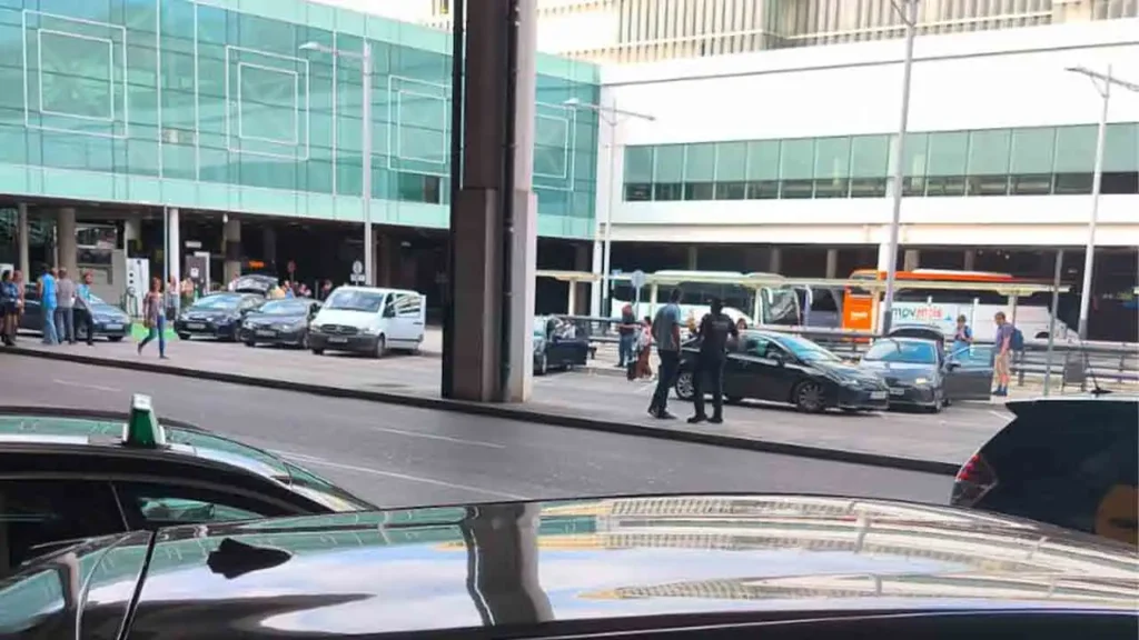 La Lucha Contra el Transporte Ilegal en el Aeropuerto de Barcelona