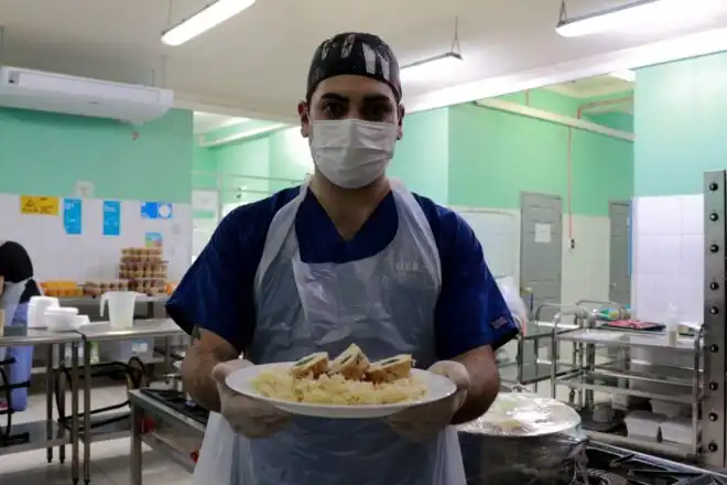 La Comida en Hospitales: Un Desafío para la Salud Pública