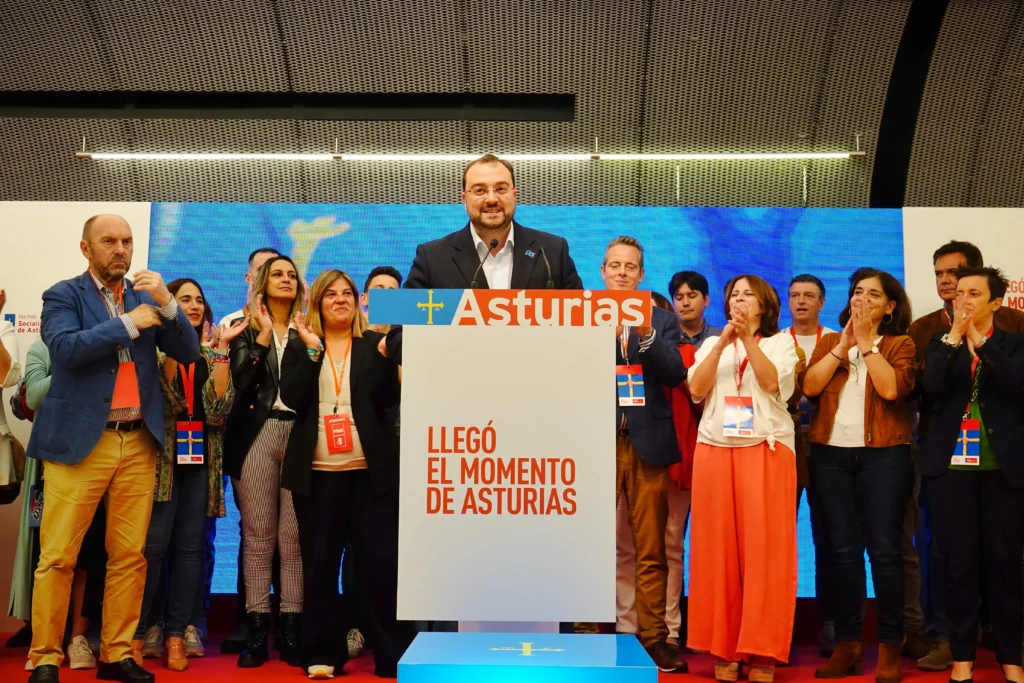 El Dilema Electoral del PSOE en Asturias: ¿Unir Fuerzas con Izquierda Unida?