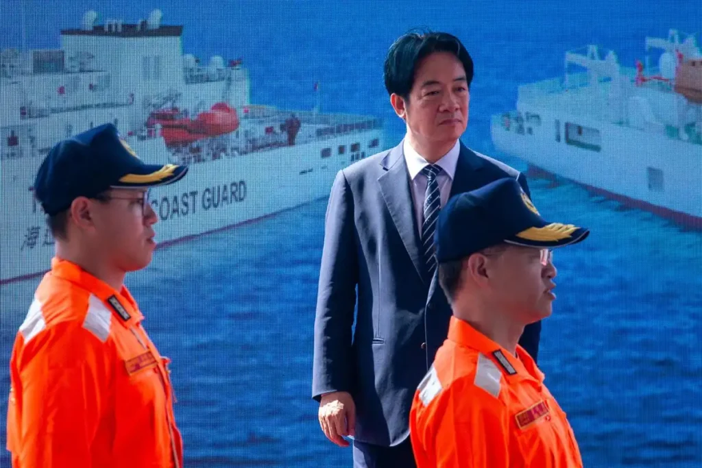 La Tensión Internacional Aumenta: La UE Reacciona a las Maniobras Militares de China