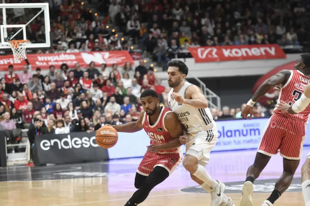 El Impacto de Facundo Campazzo en el Encuentro UCAM Murcia vs Real Madrid