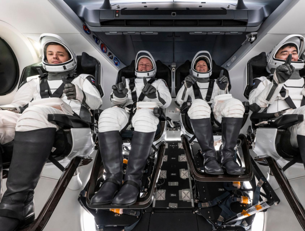 Evacuación Histórica de la Tripulación Crew-11 de la ISS por Problema Médico