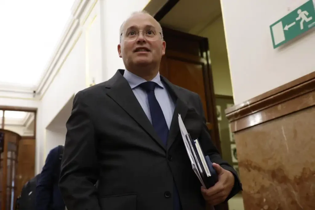 El PP y la Corrupción: Un Análisis de las Declaraciones de Miguel Tellado