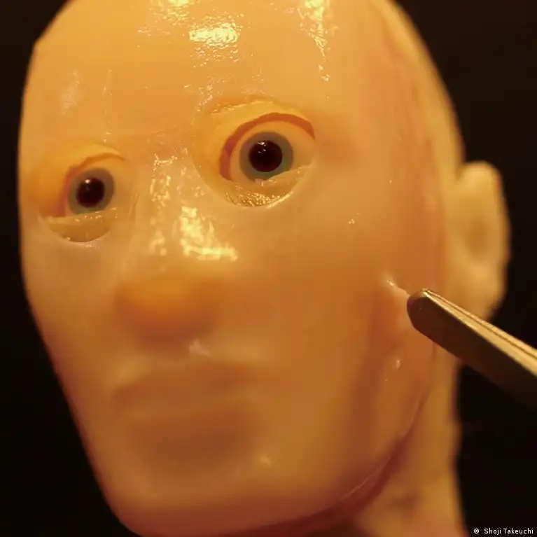 Innovaciones en Robótica: La Piel Artificial que Transforma a los Robots Humanoides