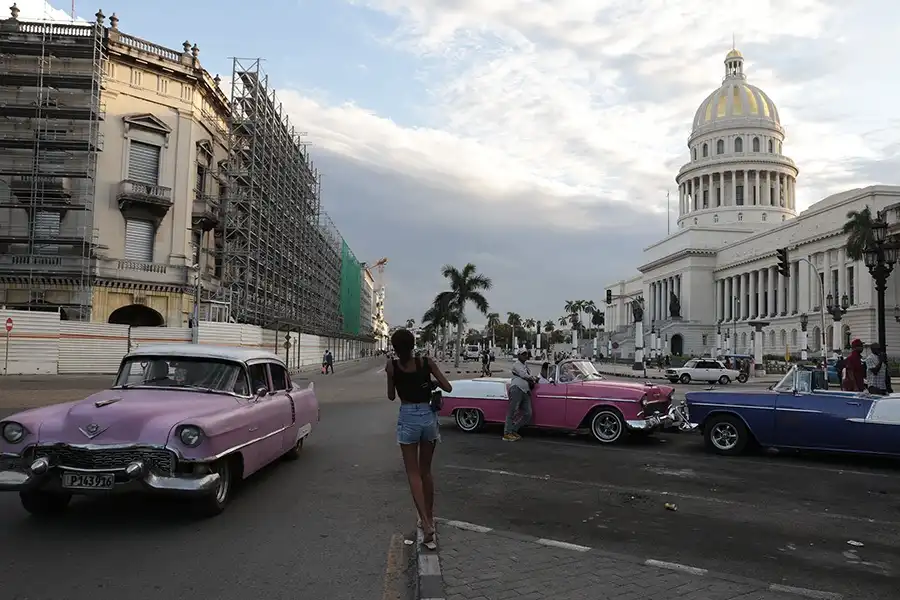 La Habana: Un Paraíso en Crisis y la Búsqueda de Libertad