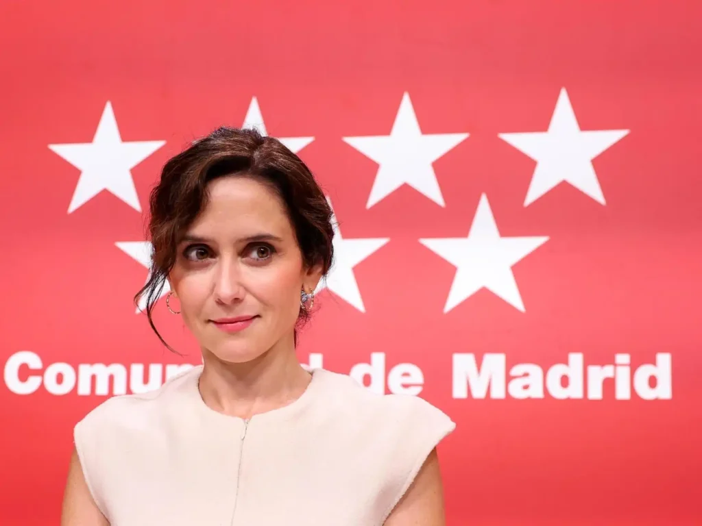 La Controversia en Torno a Julio Iglesias y la Defensa de Isabel Díaz-Ayuso