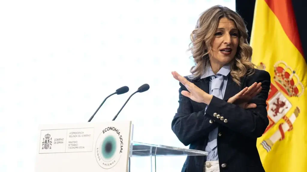 Yolanda Díaz critica la gestión de la vivienda y advierte sobre el ascenso de Vox