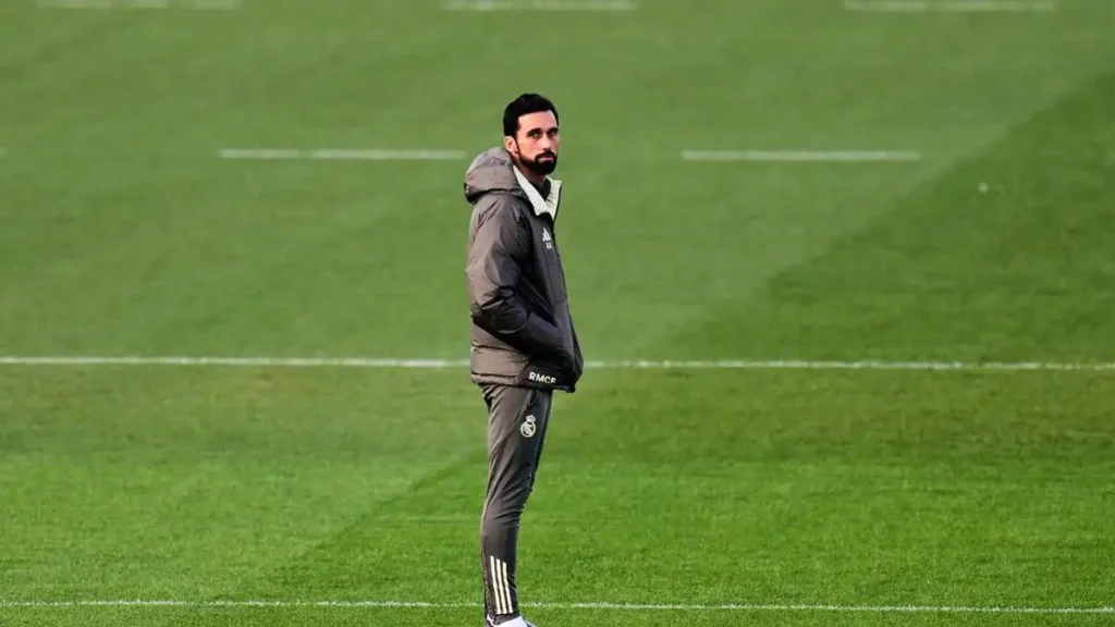 El Chándal de Arbeloa: Un Símbolo de Cambio en el Real Madrid