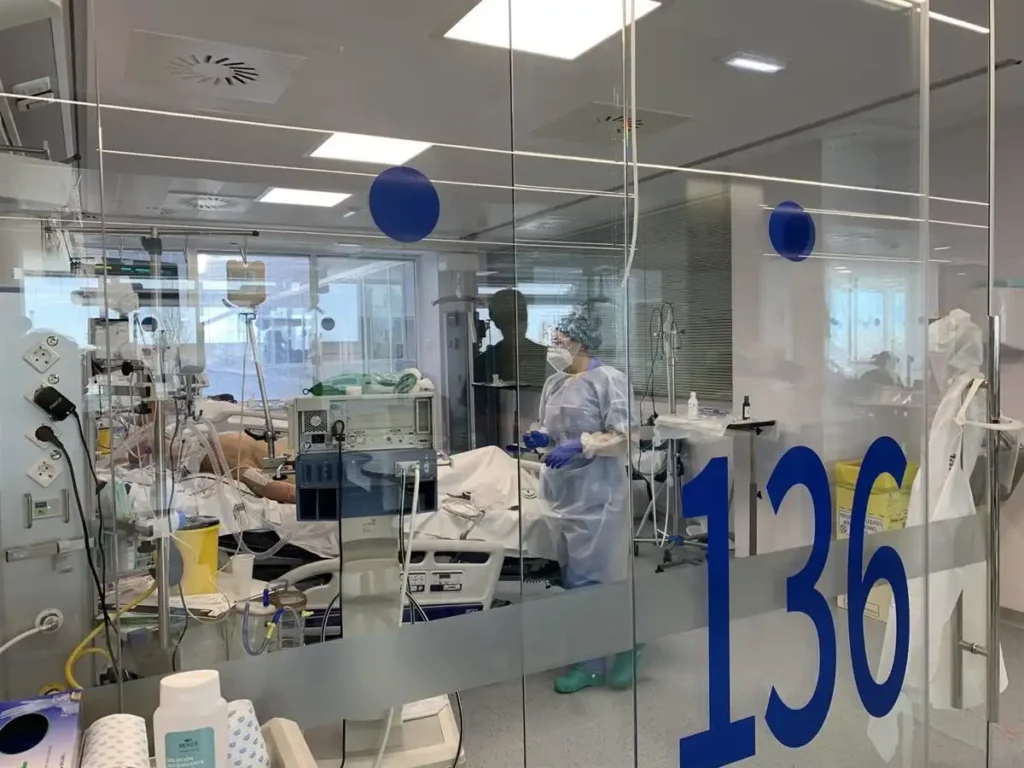 La Melatonina como Potencial Tratamiento en Pacientes Críticos de COVID-19