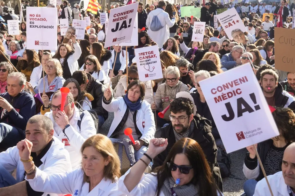 Médicos de España se Preparan para una Huelga Nacional Indefinida