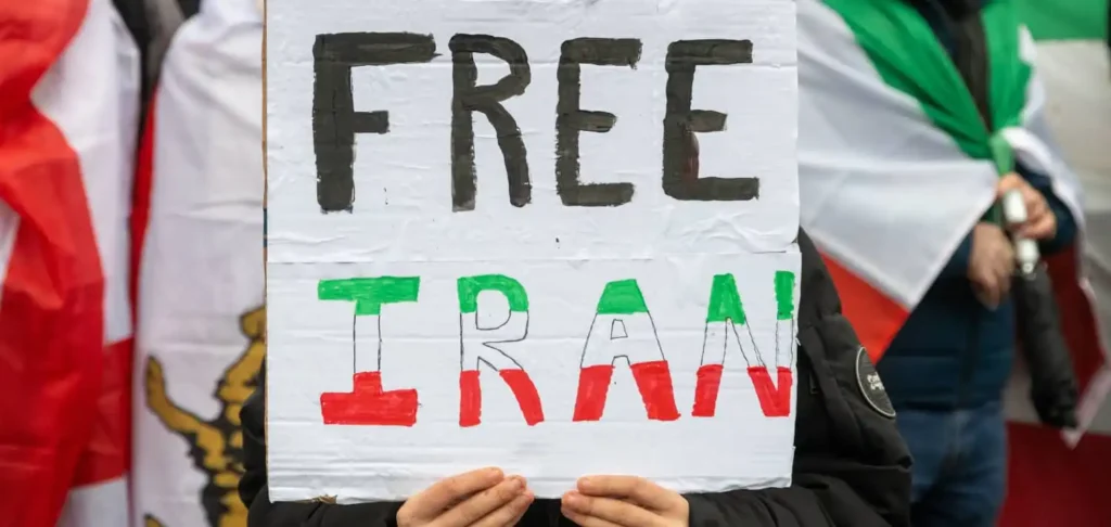 La Crisis en Irán: Protestas, Represión y Consecuencias Internacionales