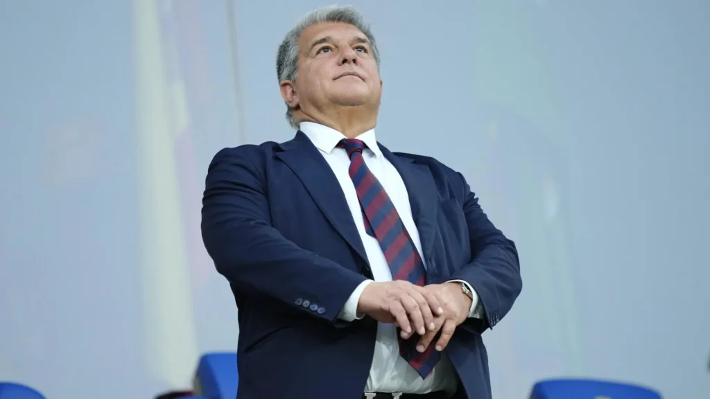 El escándalo de Laporta: un contrato que complica su defensa