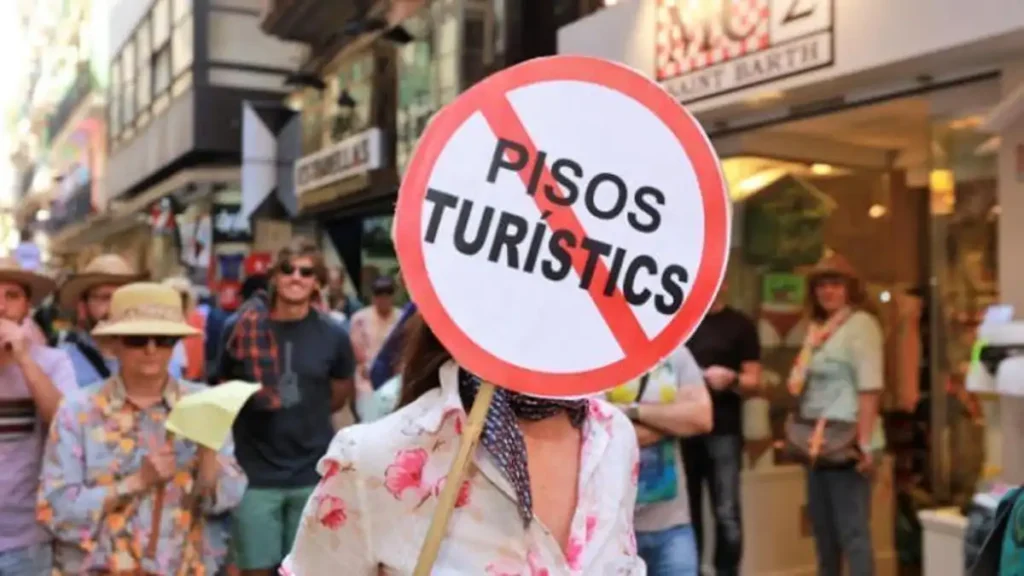 Palma de Mallorca Avanza Hacia la Prohibición Total de Alquileres Turísticos