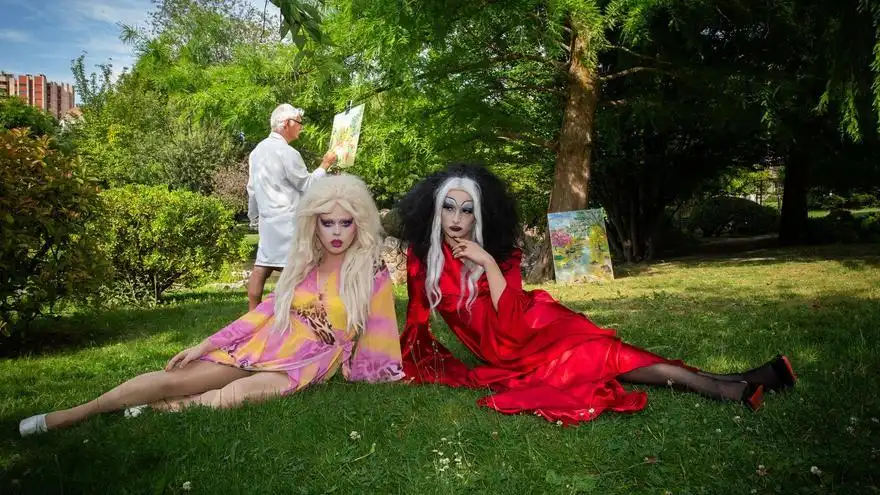 La Comedia Absurda de Bad Drag Productions: Un Viaje al Humor Sin Filtros