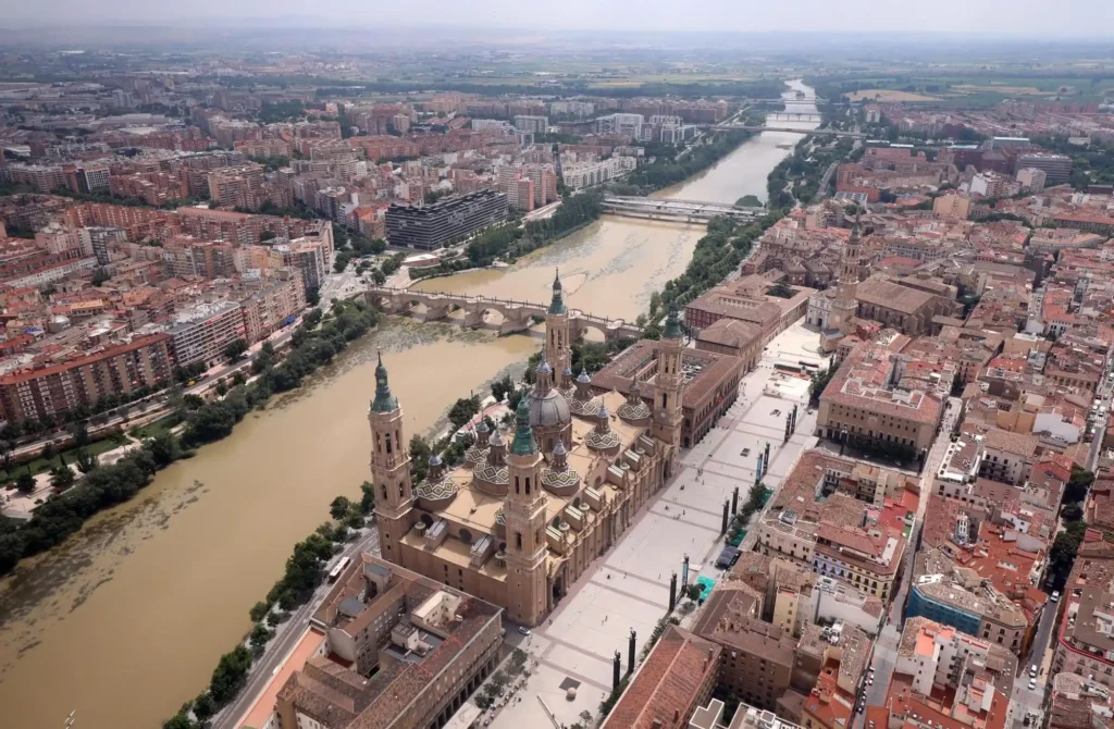 Zaragoza: Un Futuro Prometedor en el Corazón de Aragón