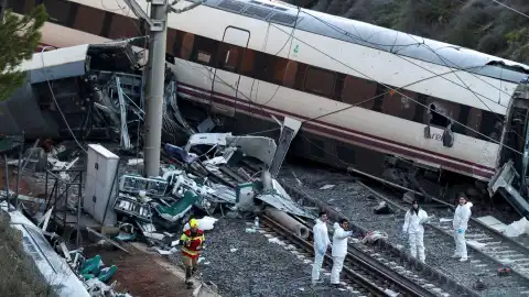 Crisis Ferroviaria en Adamuz: La Controversia Política y las Demandas de Responsabilidad