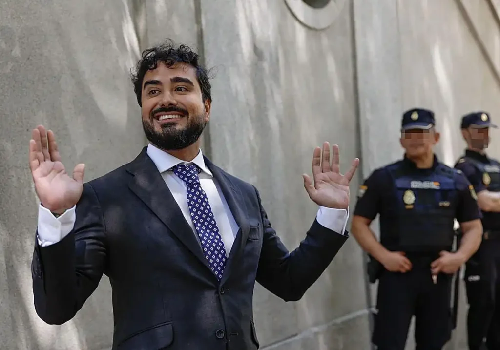 El Regreso de Alvise Pérez al Tribunal Supremo en Medio de la Controversia Electoral