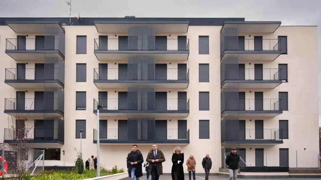 Nuevas Normativas de Vivienda en Madrid: Exclusión de Okupas y Requisitos de Empadronamiento