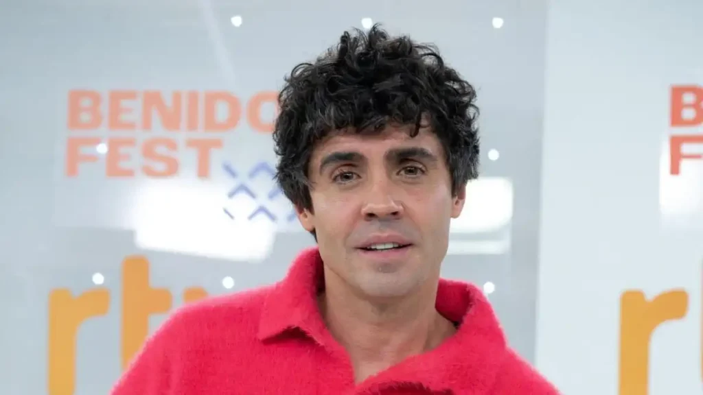 Javier Ambrossi Abre su Corazón en ‘La Revuelta’ Tras su Ruptura con Javier Calvo