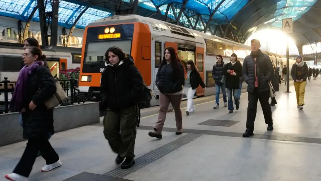 Compromiso del Gobierno Catalán con el Transporte Público: Bonificaciones y Retos