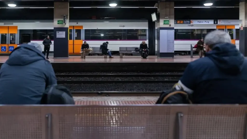 Crisis Ferroviaria en España: La Oposición Exige Responsabilidades