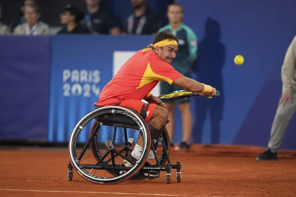 Martín de la Puente: Un Héroe del Tenis en Silla de Ruedas