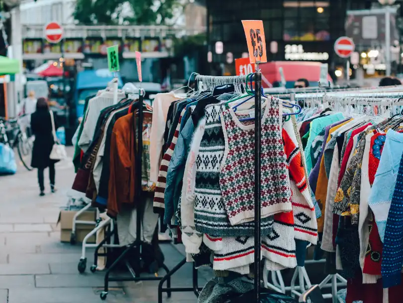 Transforma tus objetos olvidados en dinero: La tendencia del mercado de segunda mano