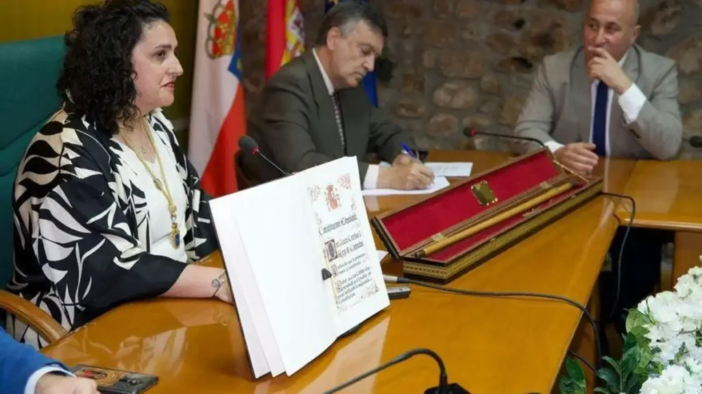 Controversia en Cartes: La Alcaldesa se Opone a Centro de Menores Inmigrantes