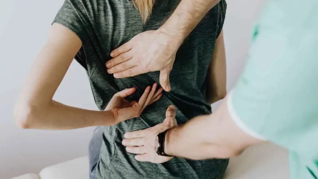Reconocimiento de Incapacidad Absoluta: Un Caso de Síndrome de Espalda Fallida en Barcelona